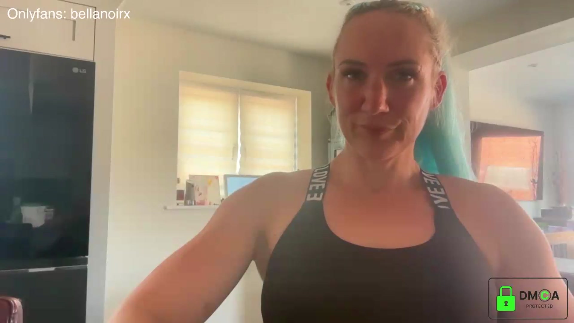 Gallery image thumbnail from Bellanoirxx's myfreecams stream on, 07/09/2026, 11:03 image 10 of 20