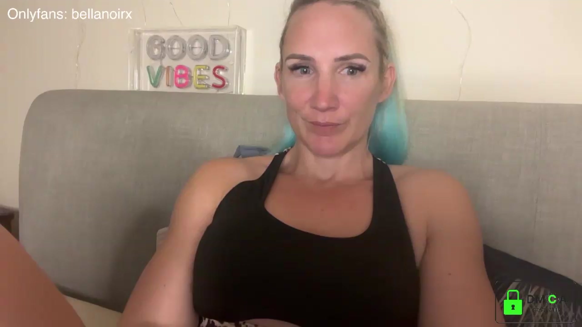 Gallery image thumbnail from Bellanoirxx's myfreecams stream on, 07/09/2026, 21:24 image 11 of 20