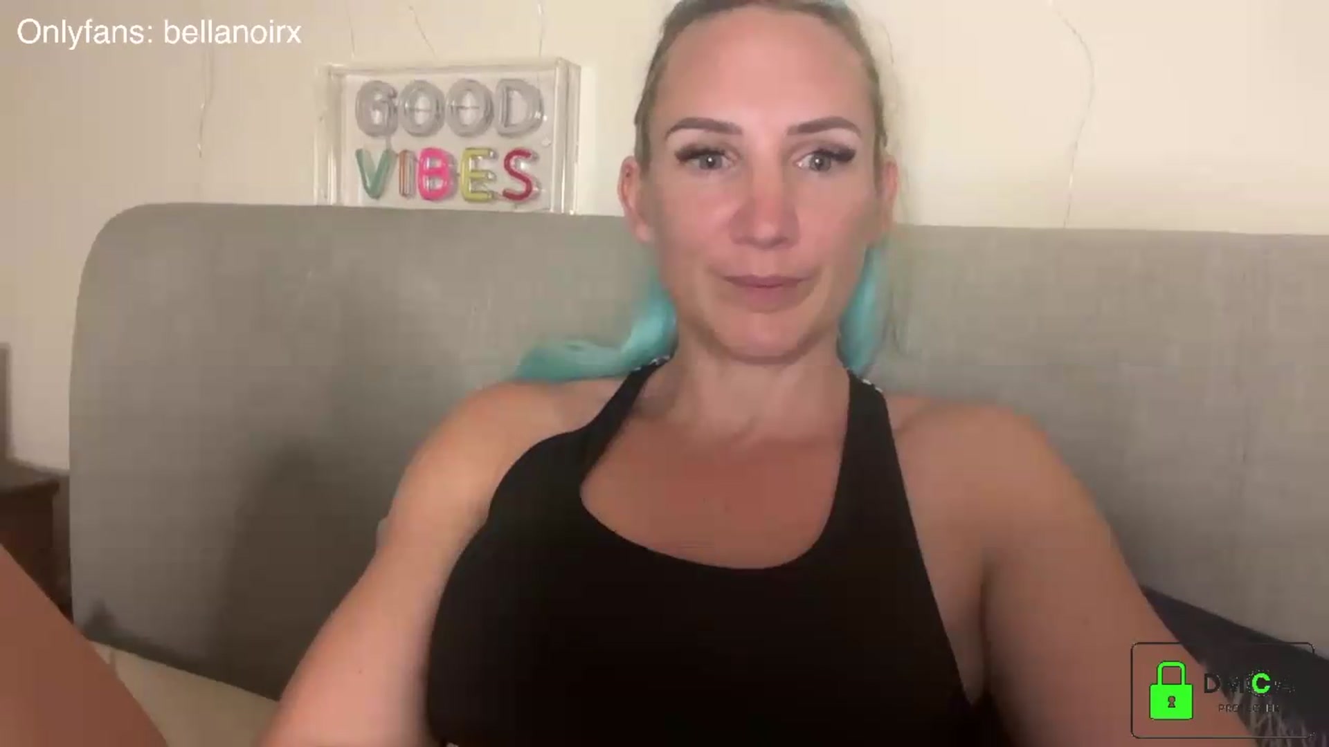 Gallery image thumbnail from Bellanoirxx's myfreecams stream on, 07/09/2026, 21:24 image 15 of 20