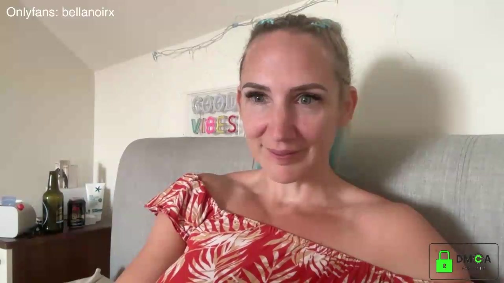 Gallery image thumbnail from Bellanoirxx's myfreecams stream on, 07/10/2026, 10:57 image 6 of 20