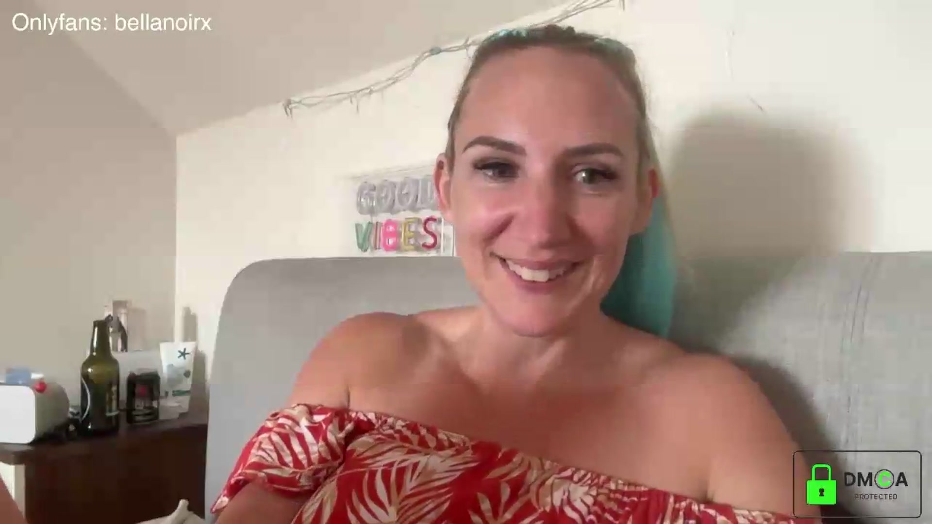 Gallery image thumbnail from Bellanoirxx's myfreecams stream on, 07/10/2026, 10:57 image 3 of 20