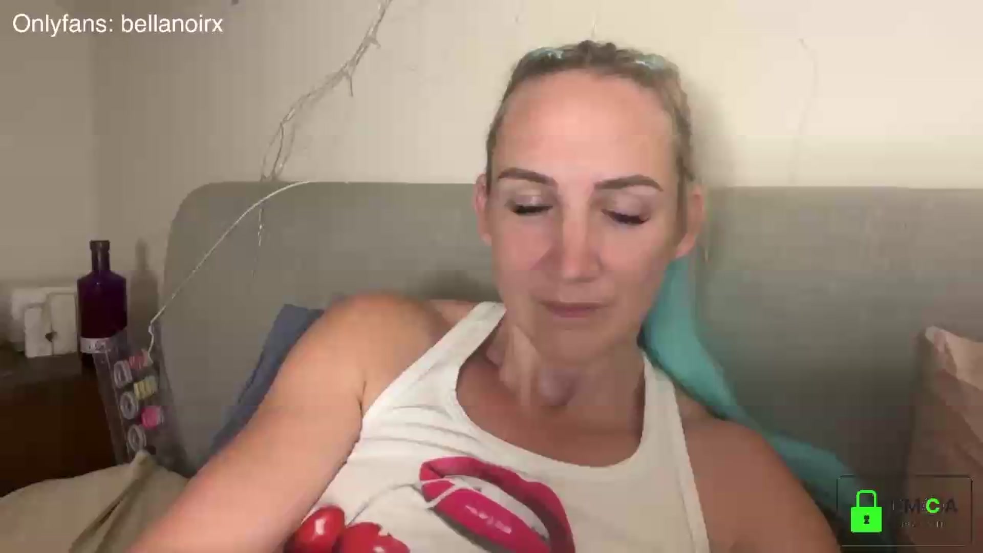 Gallery image thumbnail from Bellanoirxx's myfreecams stream on, 07/12/2026, 24:36 image 14 of 20