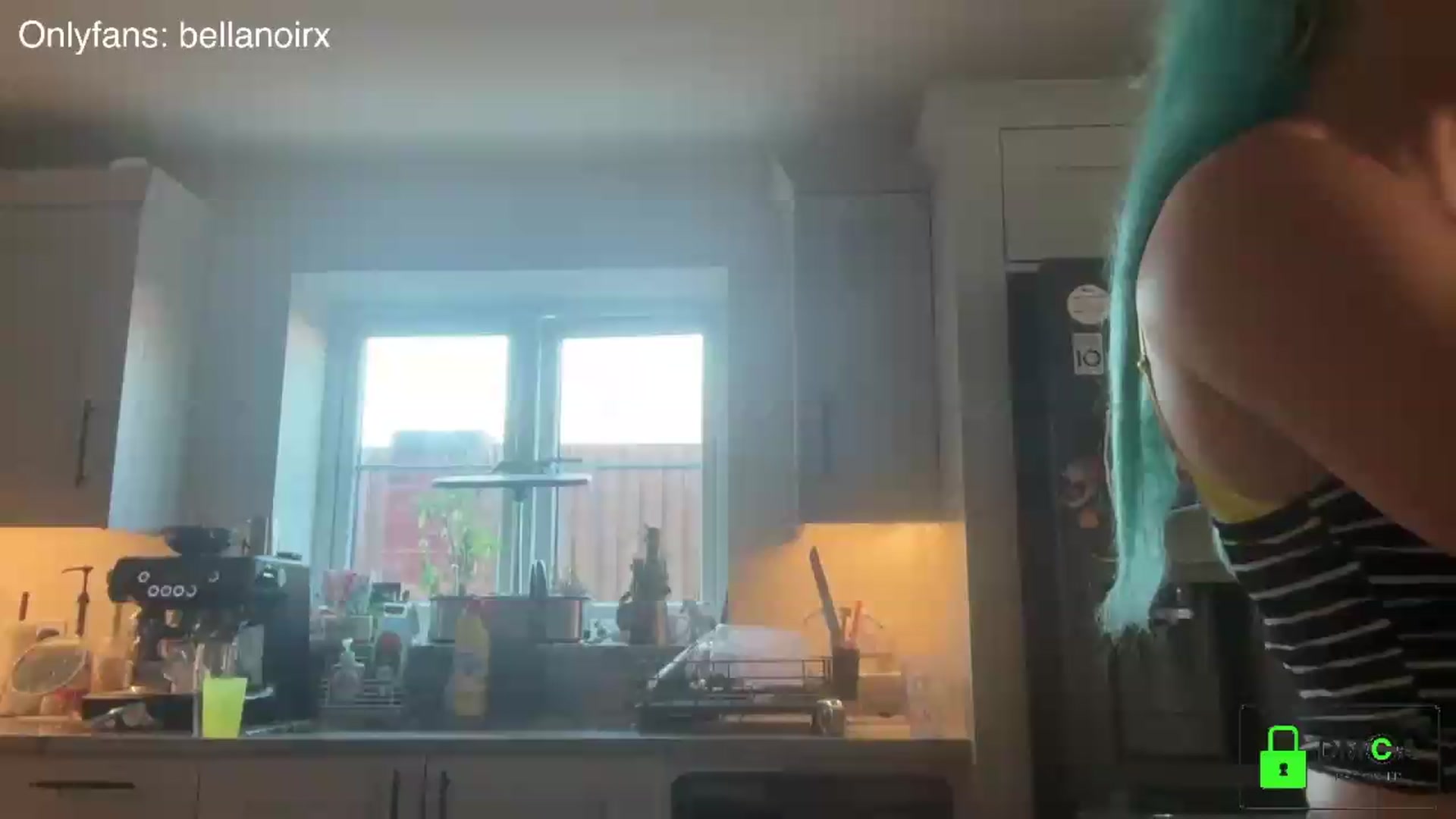 Gallery image thumbnail from Bellanoirxx's myfreecams stream on, 07/12/2026, 08:10 image 18 of 20