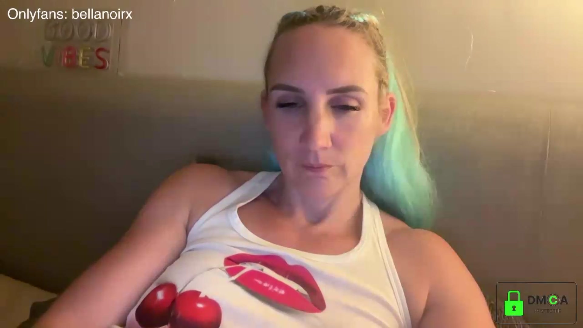 Gallery image thumbnail from Bellanoirxx's myfreecams stream on, 07/12/2026, 23:08 image 15 of 20