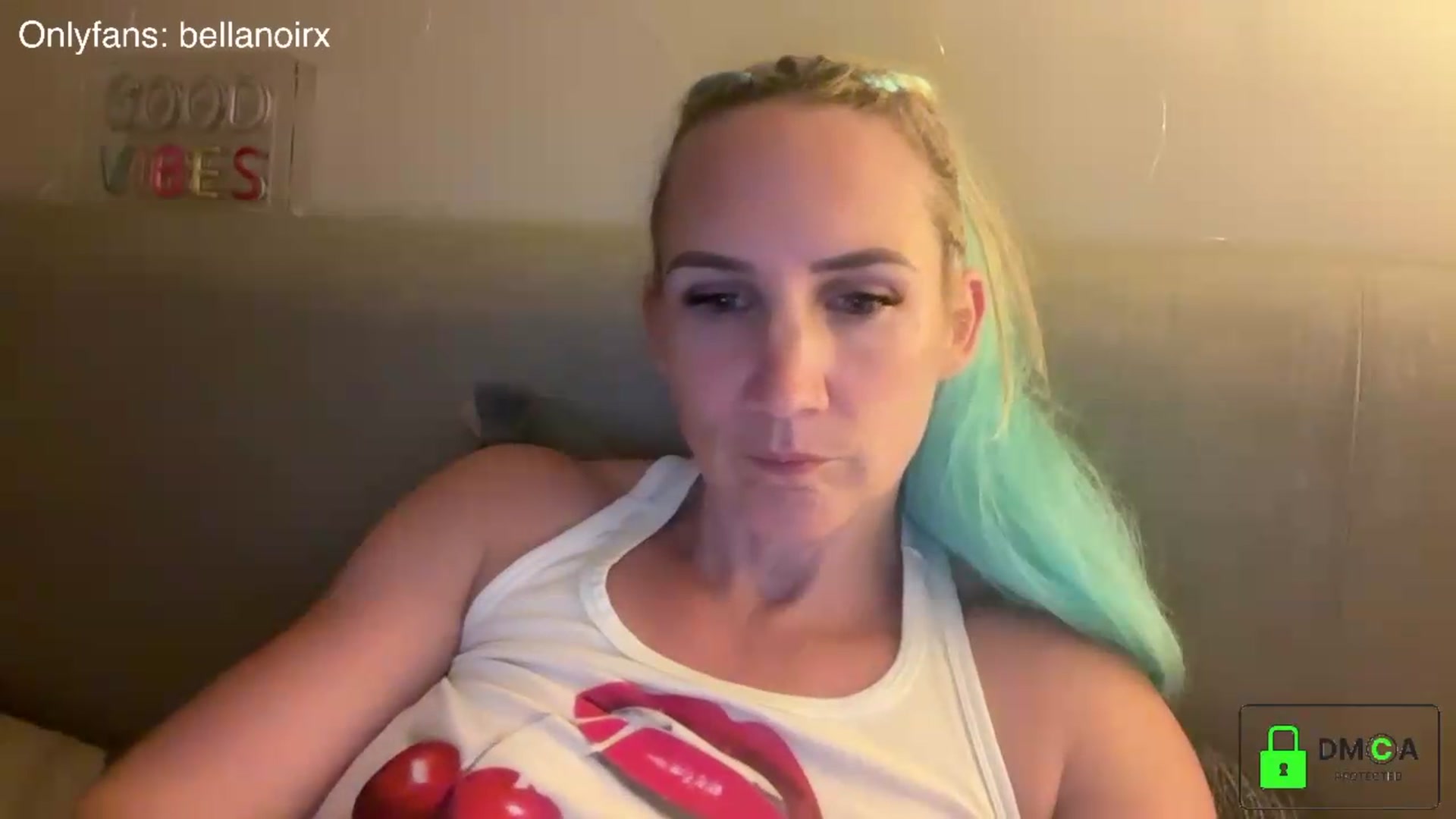 Gallery image thumbnail from Bellanoirxx's myfreecams stream on, 07/12/2026, 23:08 image 12 of 20