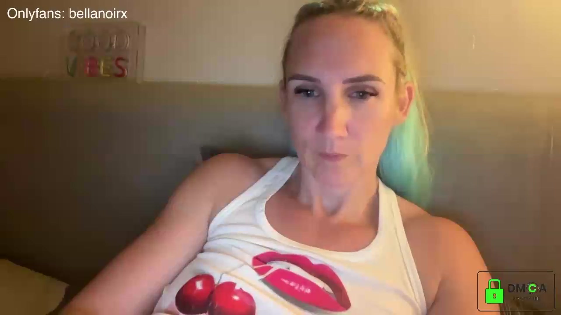 Gallery image thumbnail from Bellanoirxx's myfreecams stream on, 07/12/2026, 23:08 image 8 of 20