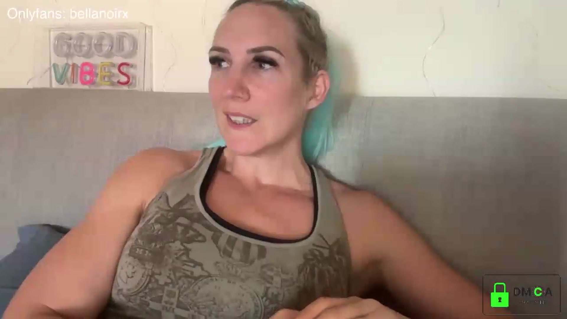 Gallery image thumbnail from Bellanoirxx's myfreecams stream on, 07/15/2026, 13:12 image 13 of 20