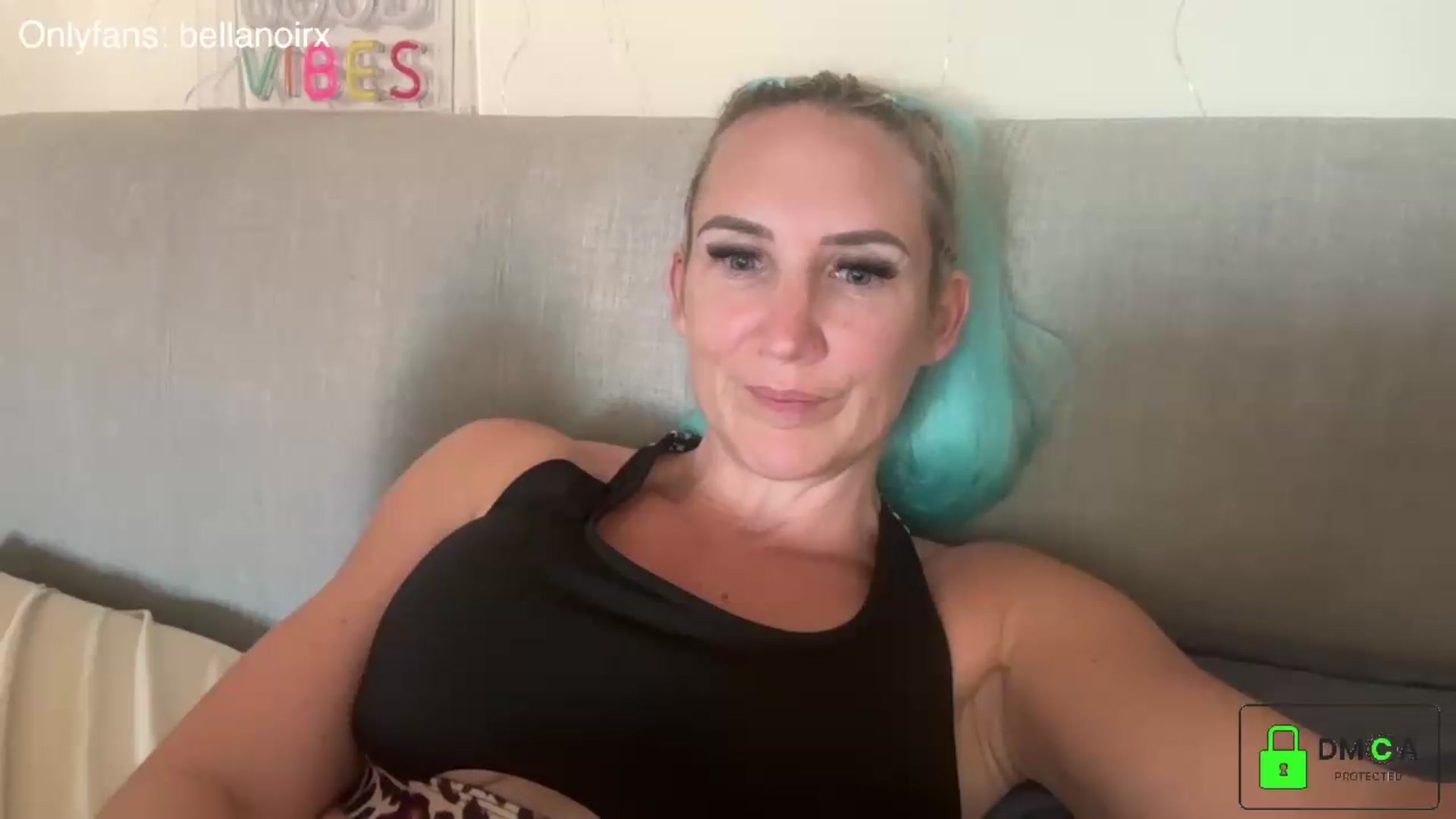 Gallery image thumbnail from Bellanoirxx's myfreecams stream on, 07/15/2026, 14:06 image 19 of 20