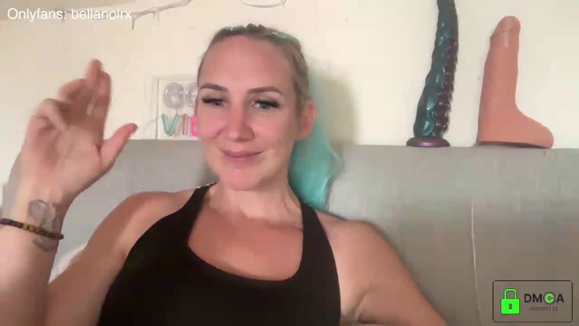 Gallery image thumbnail from Bellanoirxx's myfreecams stream on, 07/16/2026, 12:06 image 12 of 20
