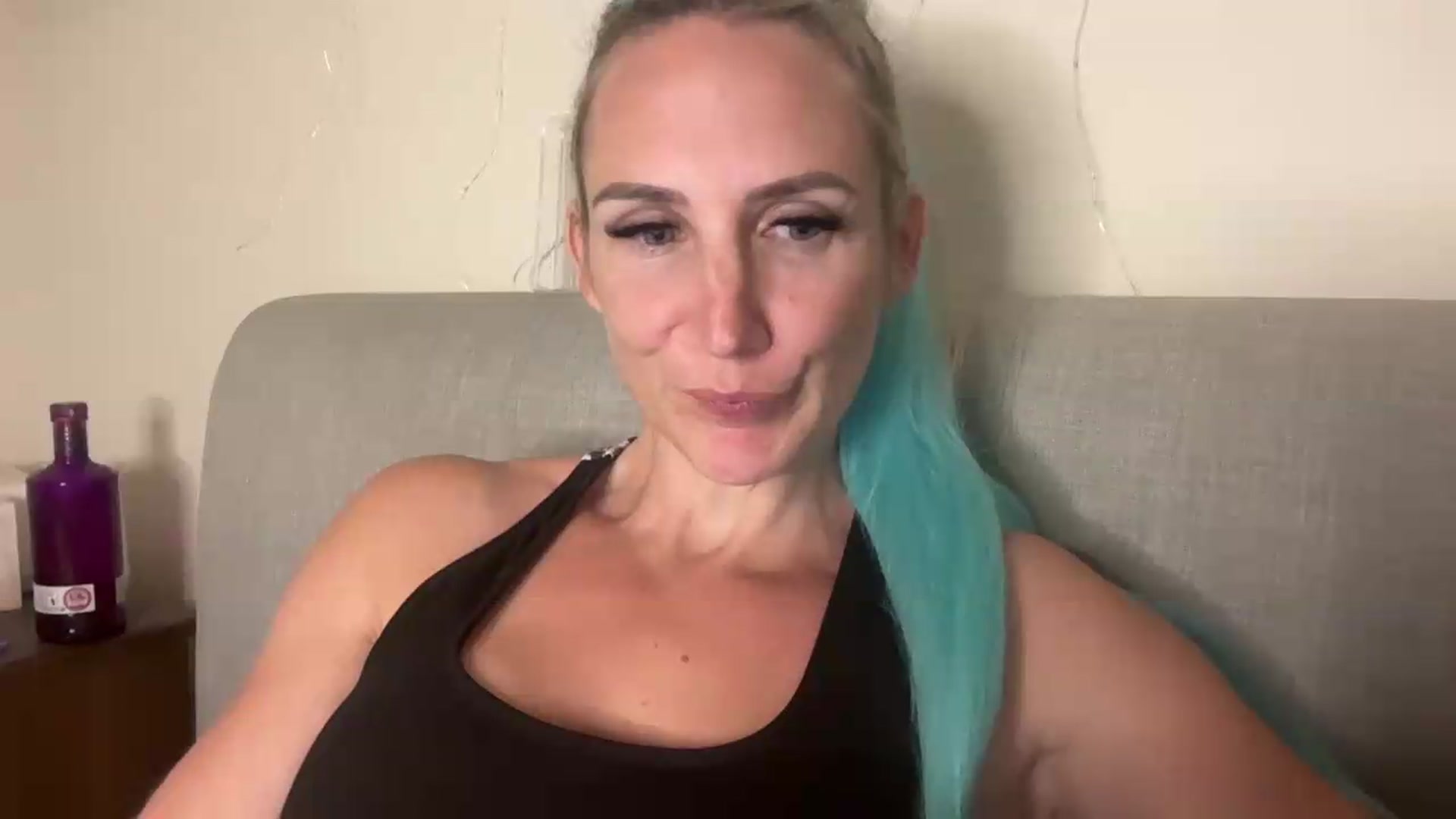 Gallery image thumbnail from Bellanoirxx's myfreecams stream on, 07/16/2026, 21:50 image 15 of 20