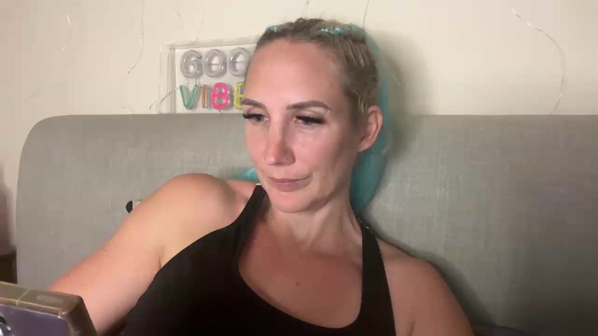 Gallery image thumbnail from Bellanoirxx's myfreecams stream on, 07/16/2026, 21:50 image 6 of 20