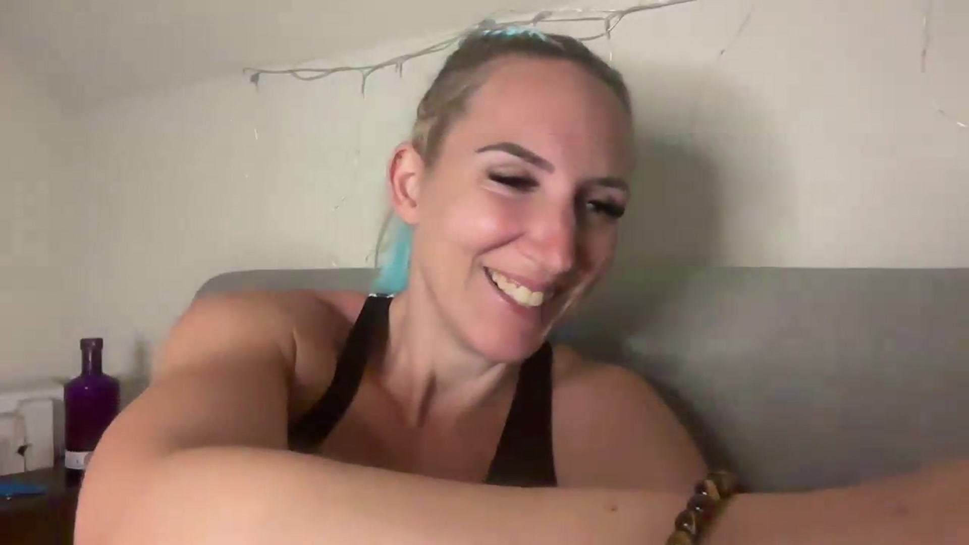 Gallery image thumbnail from Bellanoirxx's myfreecams stream on, 07/16/2026, 21:50 image 2 of 20