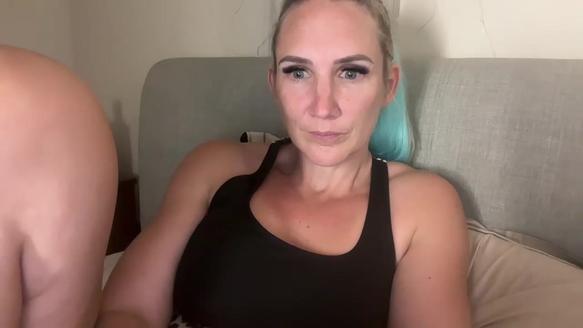 Gallery image thumbnail from Bellanoirxx's myfreecams stream on, 07/16/2026, 22:46 image 13 of 20