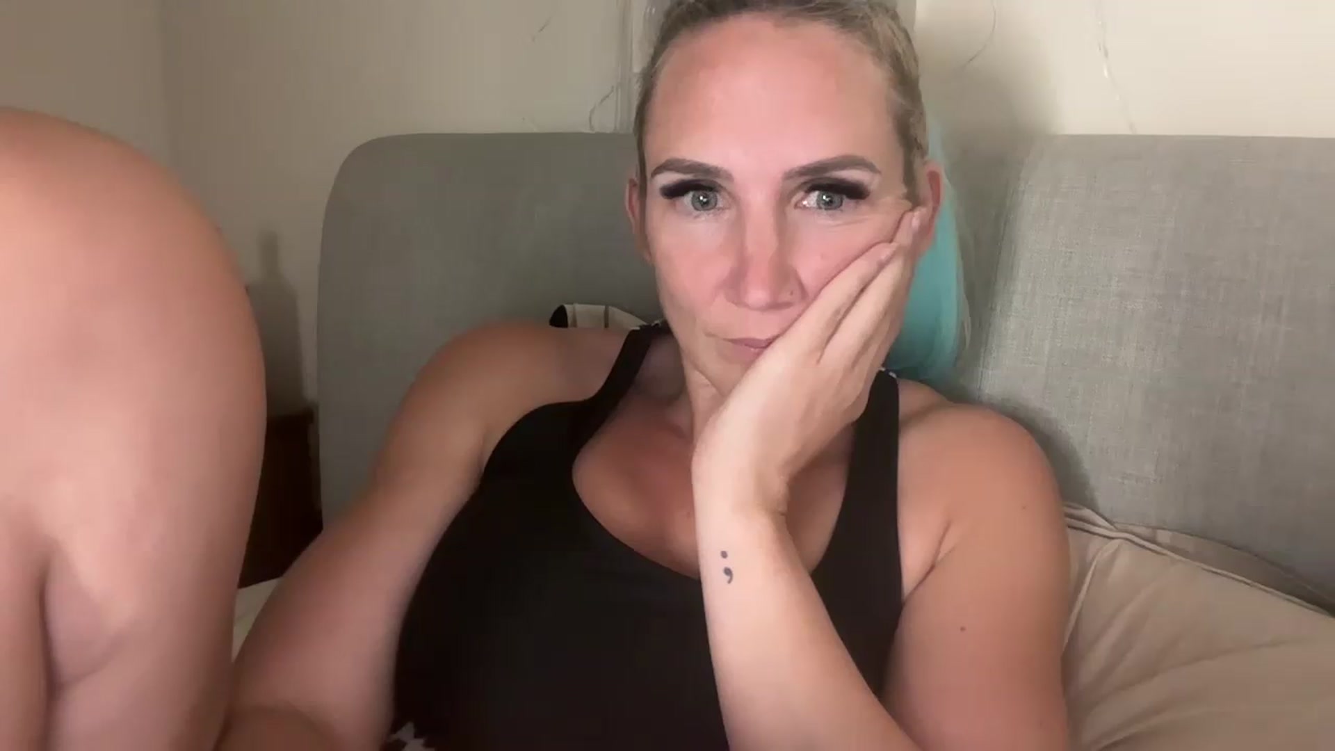 Gallery image thumbnail from Bellanoirxx's myfreecams stream on, 07/16/2026, 22:46 image 14 of 20