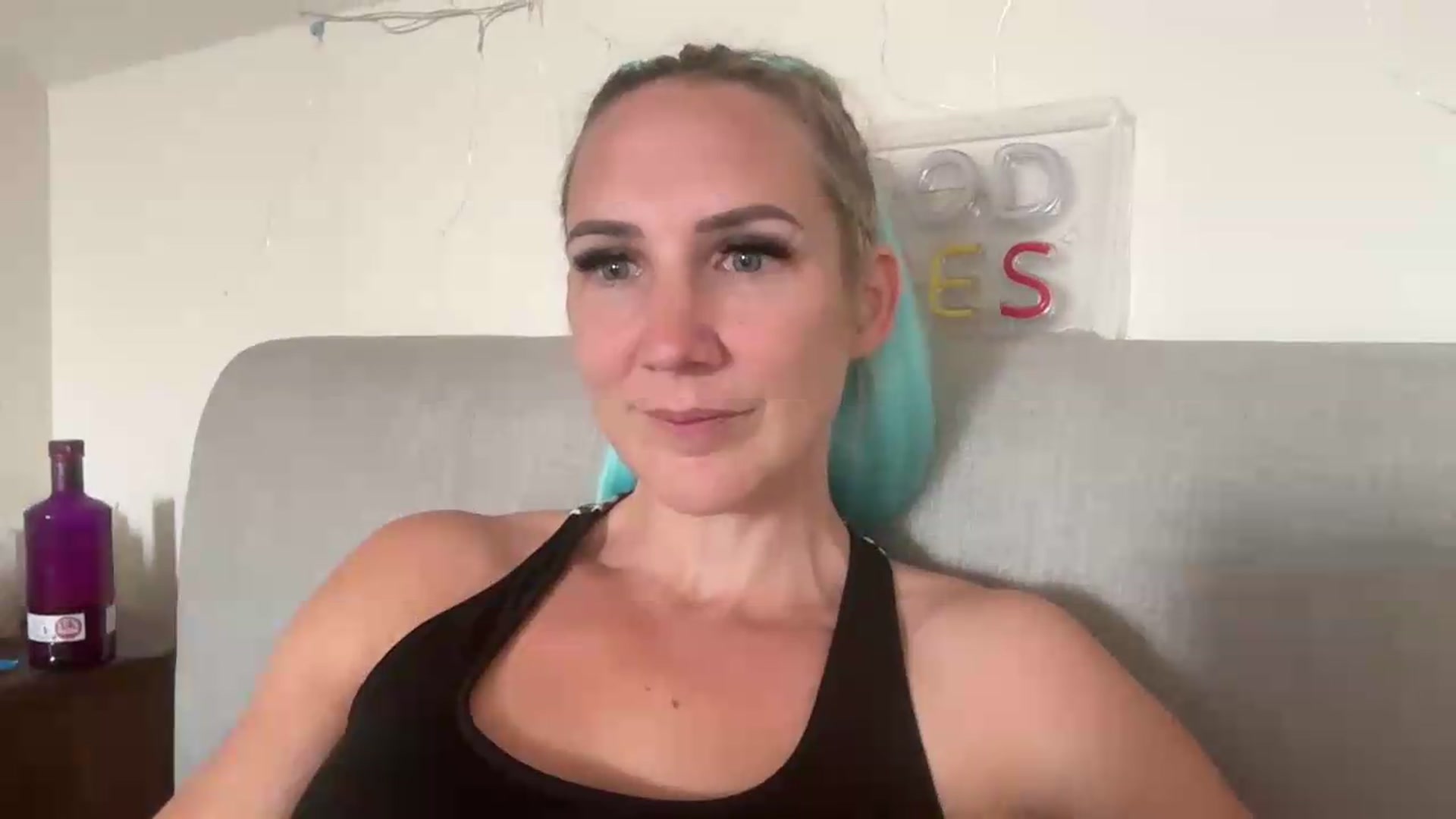 Gallery image thumbnail from Bellanoirxx's myfreecams stream on, 07/17/2026, 09:32 image 6 of 20