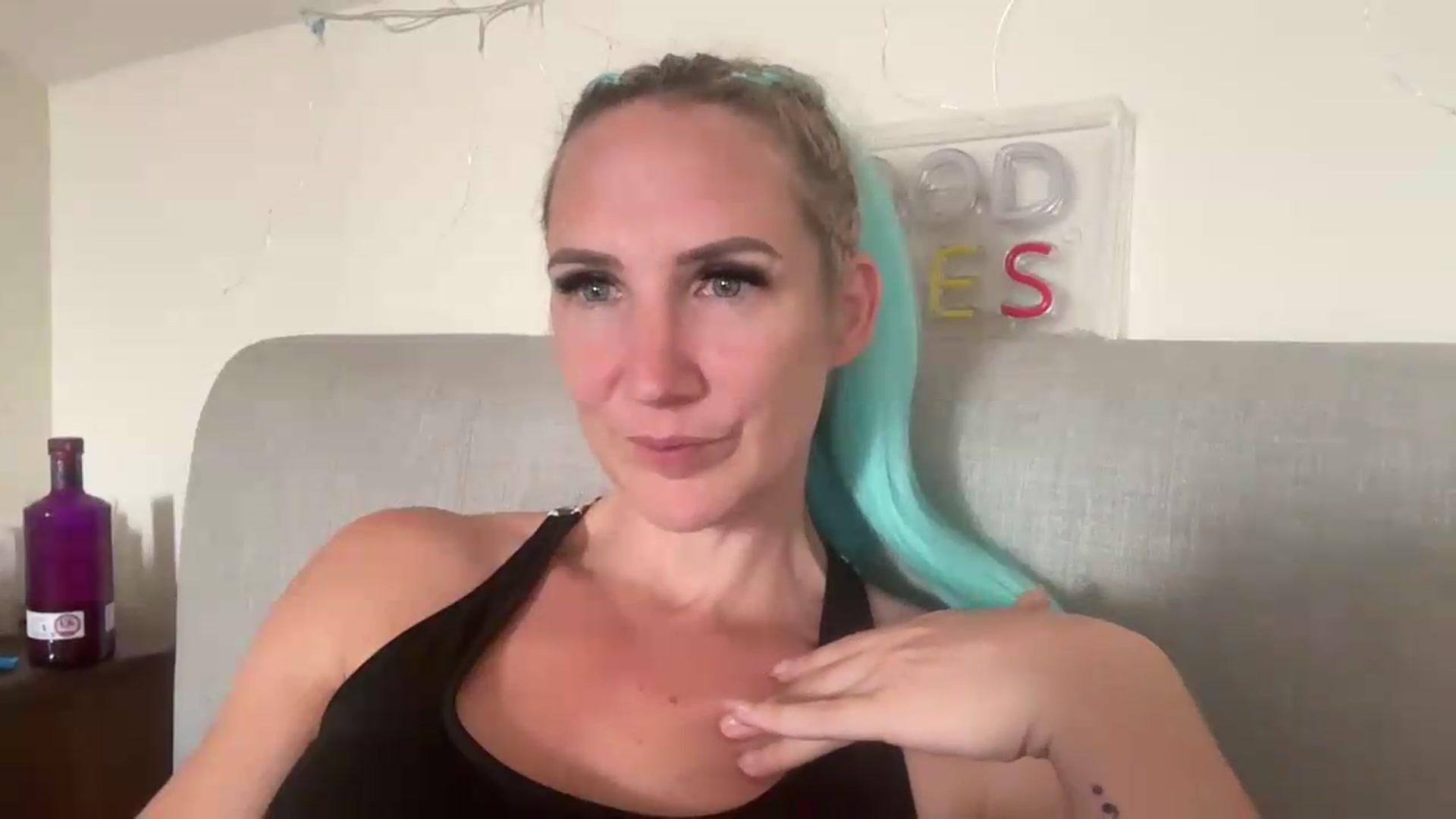 Gallery image thumbnail from Bellanoirxx's myfreecams stream on, 07/17/2026, 09:32 image 9 of 20