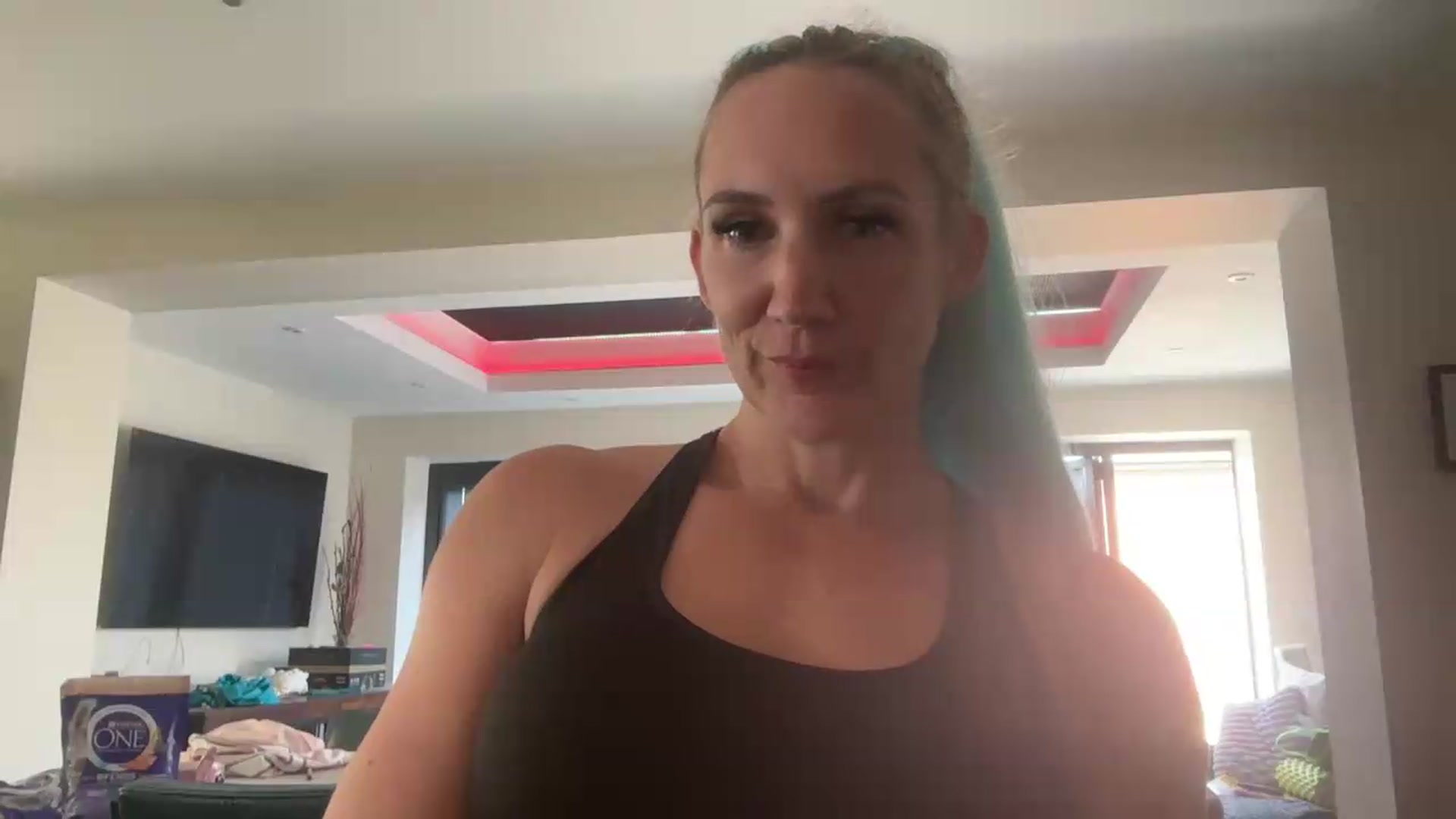 Gallery image thumbnail from Bellanoirxx's myfreecams stream on, 07/17/2026, 12:42 image 9 of 20