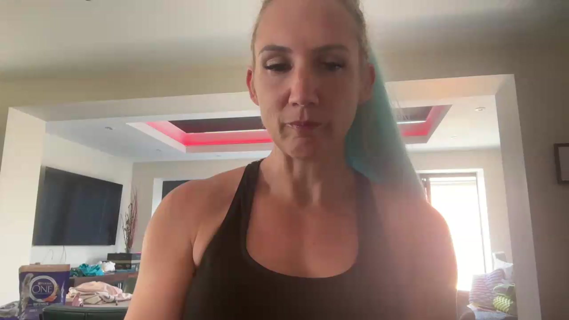 Gallery image thumbnail from Bellanoirxx's myfreecams stream on, 07/17/2026, 12:42 image 18 of 20