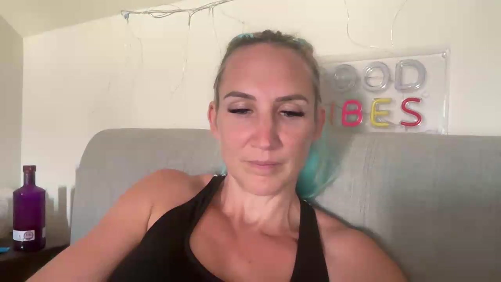 Gallery image thumbnail from Bellanoirxx's myfreecams stream on, 07/17/2026, 15:33 image 12 of 20