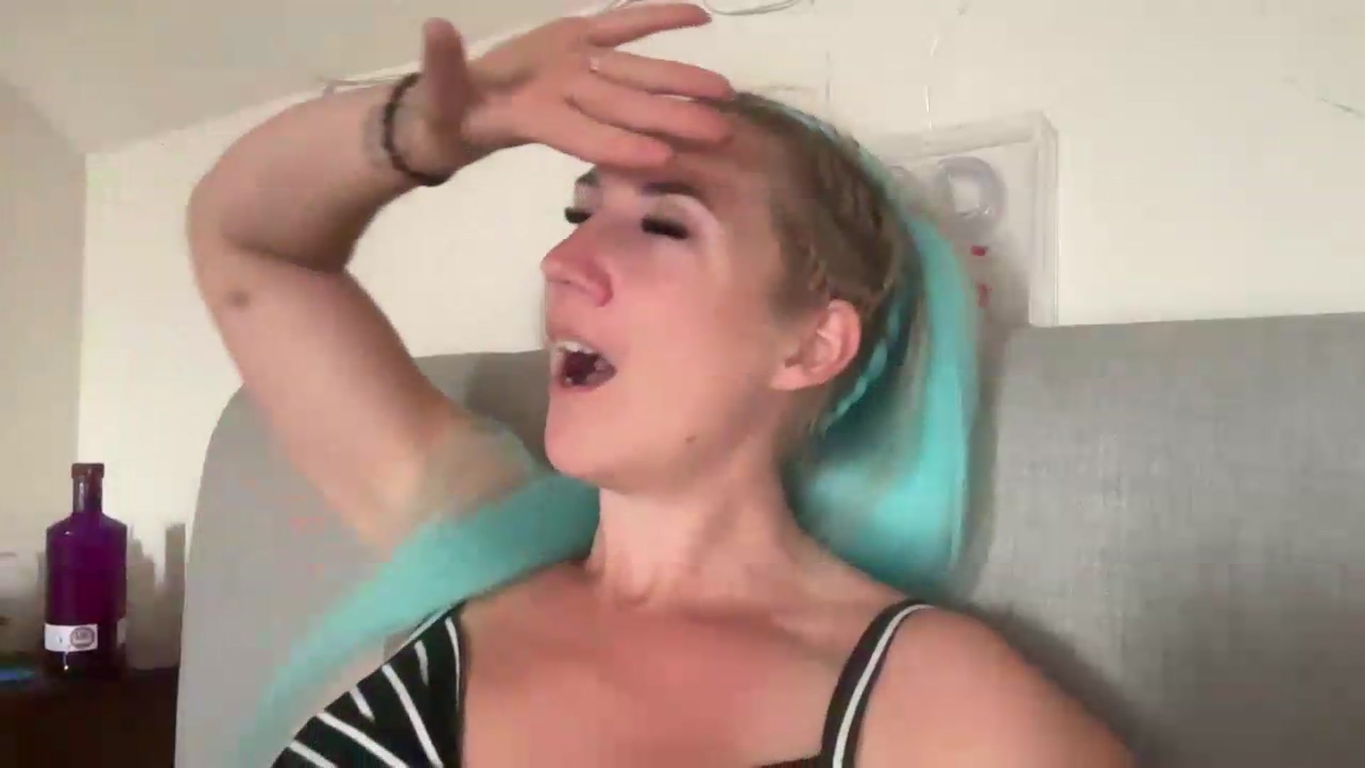 Gallery image thumbnail from Bellanoirxx's myfreecams stream on, 07/18/2026, 11:48 image 18 of 20