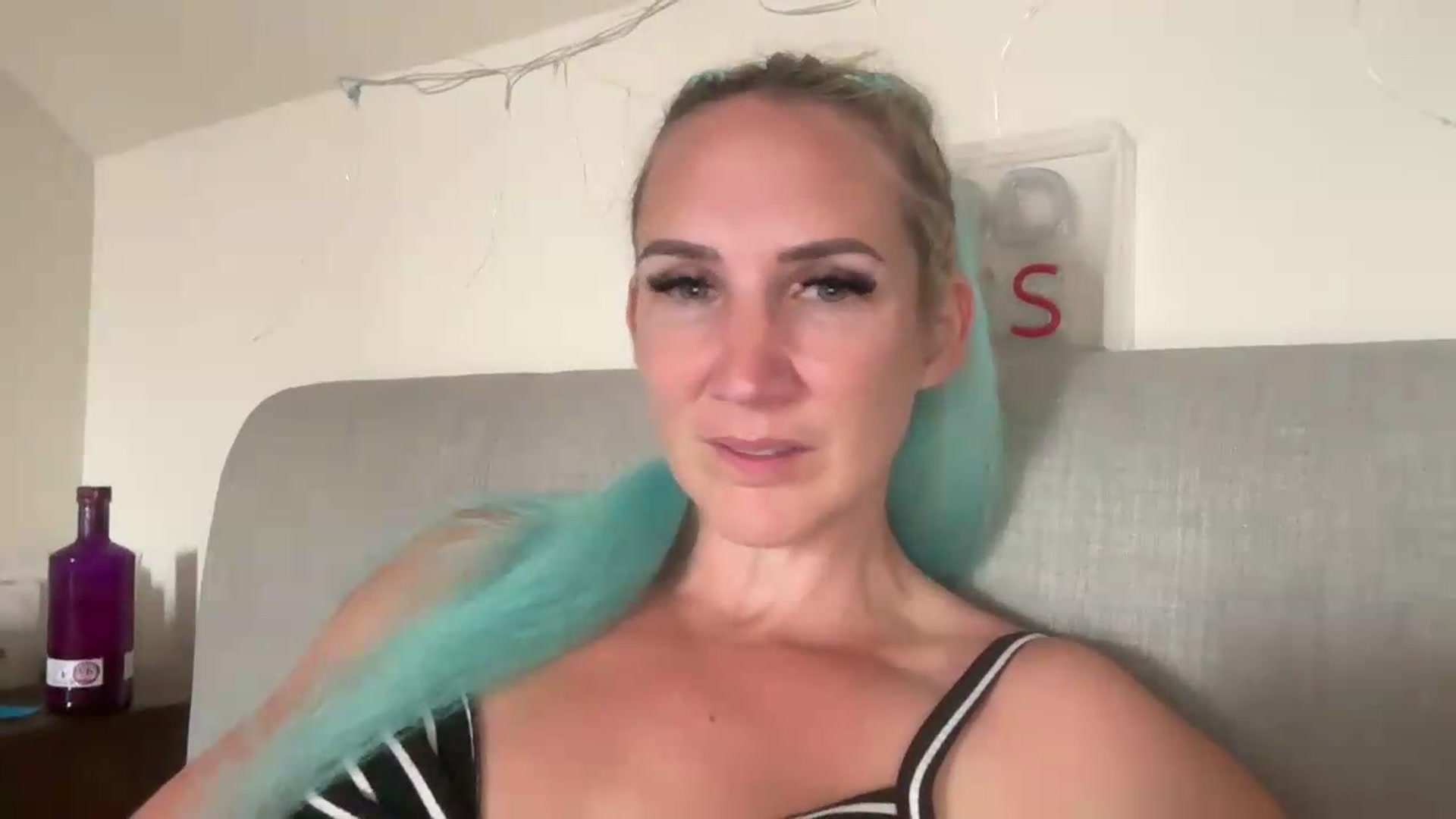 Gallery image thumbnail from Bellanoirxx's myfreecams stream on, 07/18/2026, 11:48 image 15 of 20
