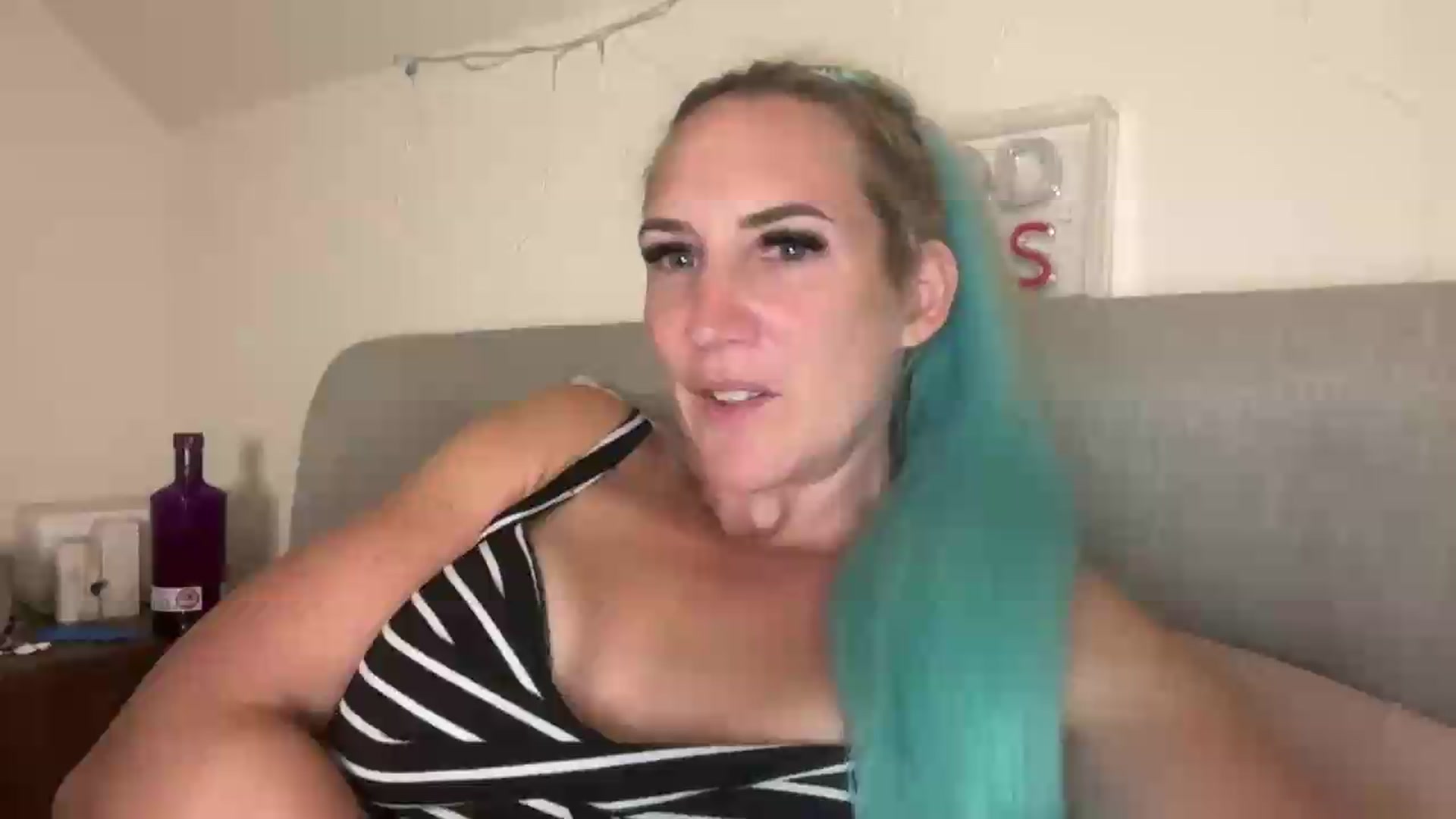 Gallery image thumbnail from Bellanoirxx's myfreecams stream on, 07/19/2026, 03:15 image 13 of 20