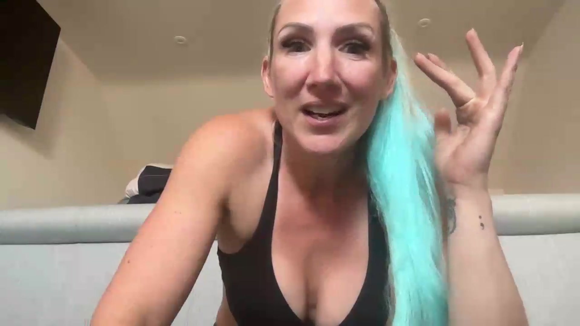 Gallery image thumbnail from Bellanoirxx's myfreecams stream on, 07/20/2026, 10:42 image 19 of 20
