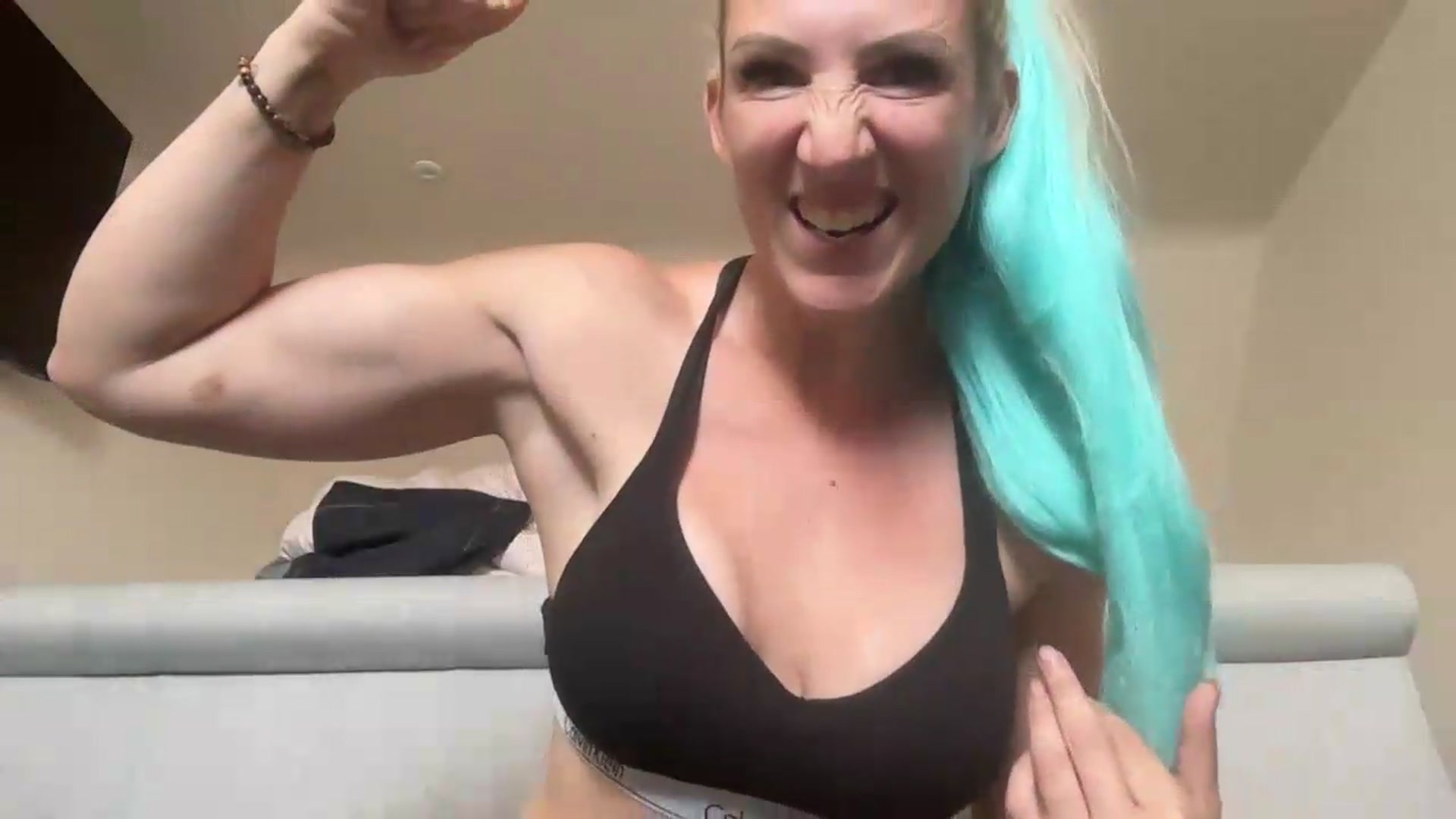 Gallery image thumbnail from Bellanoirxx's myfreecams stream on, 07/20/2026, 10:42 image 6 of 20
