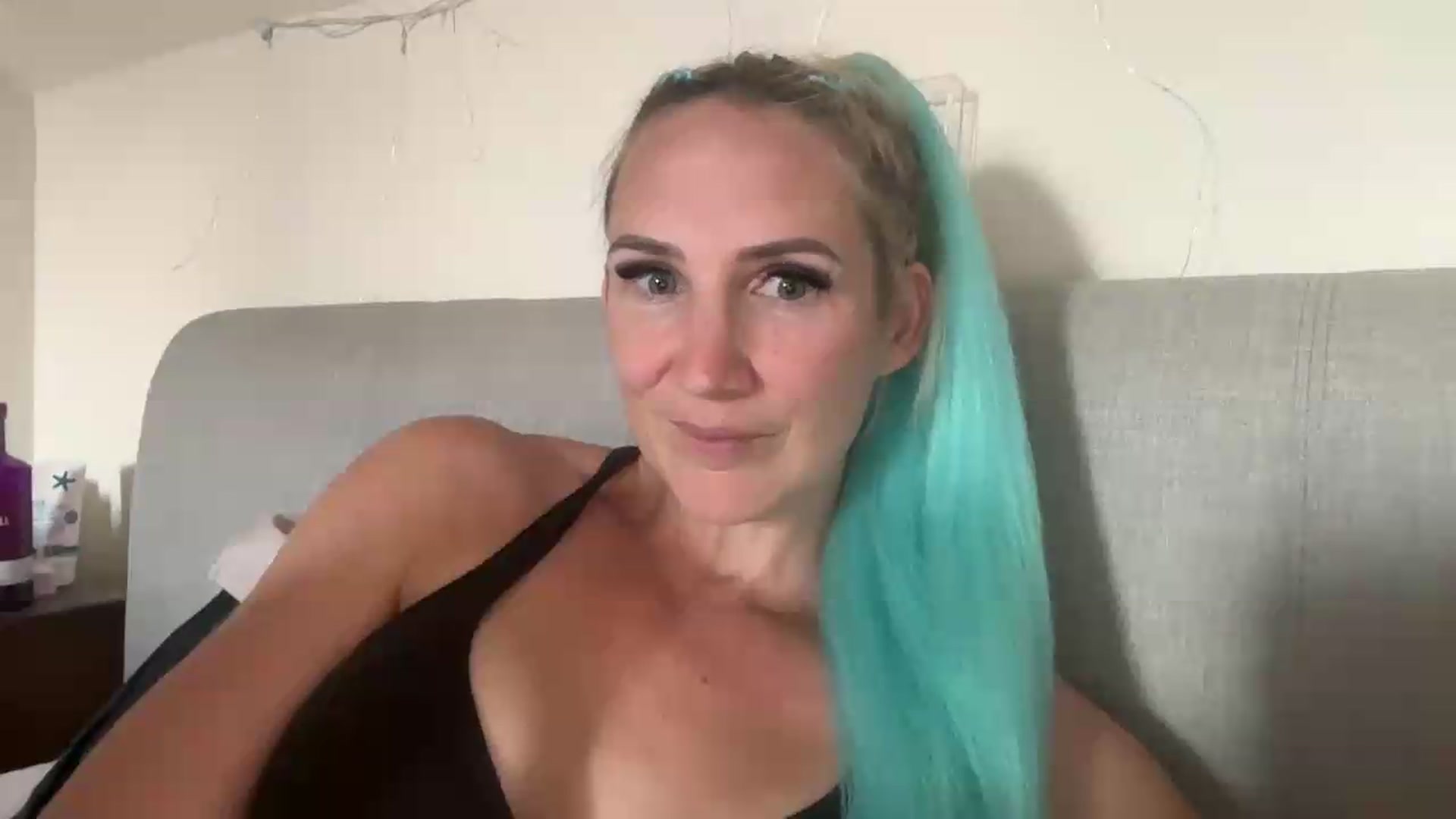 Gallery image thumbnail from Bellanoirxx's myfreecams stream on, 07/20/2026, 11:52 image 10 of 20