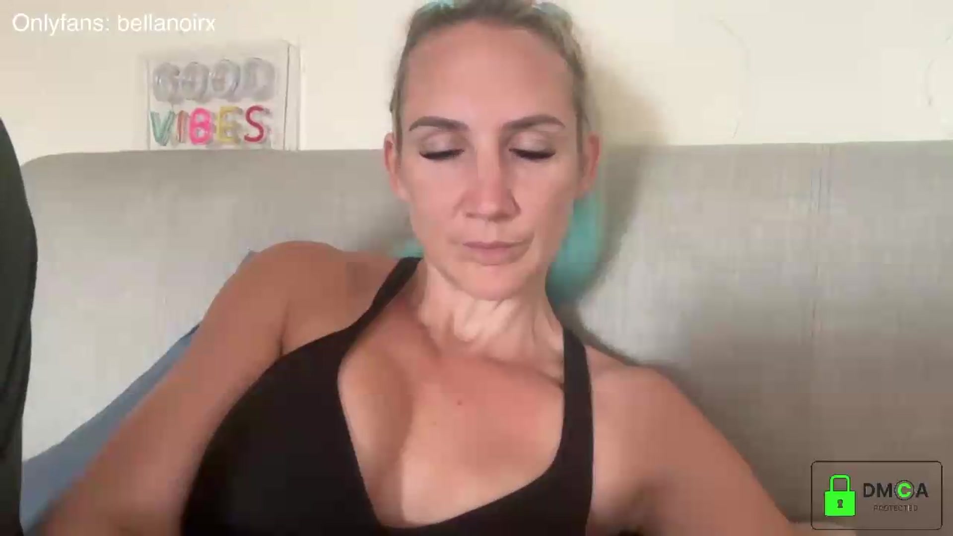 Gallery image thumbnail from Bellanoirxx's myfreecams stream on, 07/21/2026, 09:28 image 14 of 20