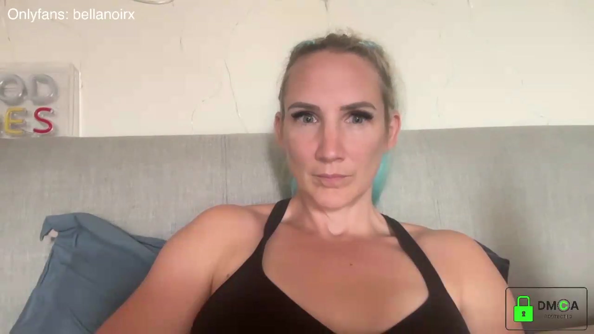 Gallery image thumbnail from Bellanoirxx's myfreecams stream on, 07/21/2026, 10:22 image 9 of 20