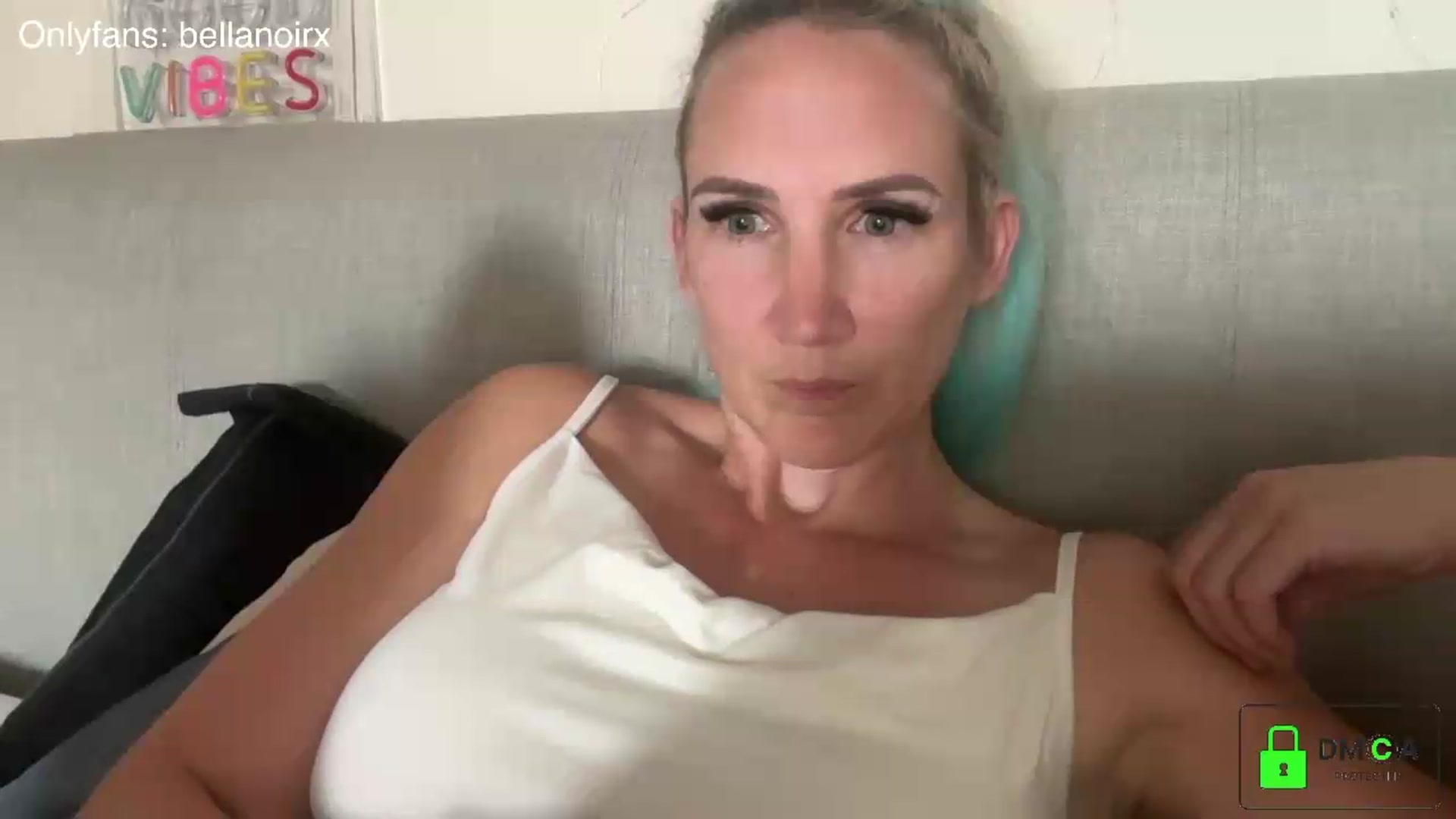 Gallery image thumbnail from Bellanoirxx's myfreecams stream on, 07/21/2026, 15:07 image 7 of 20