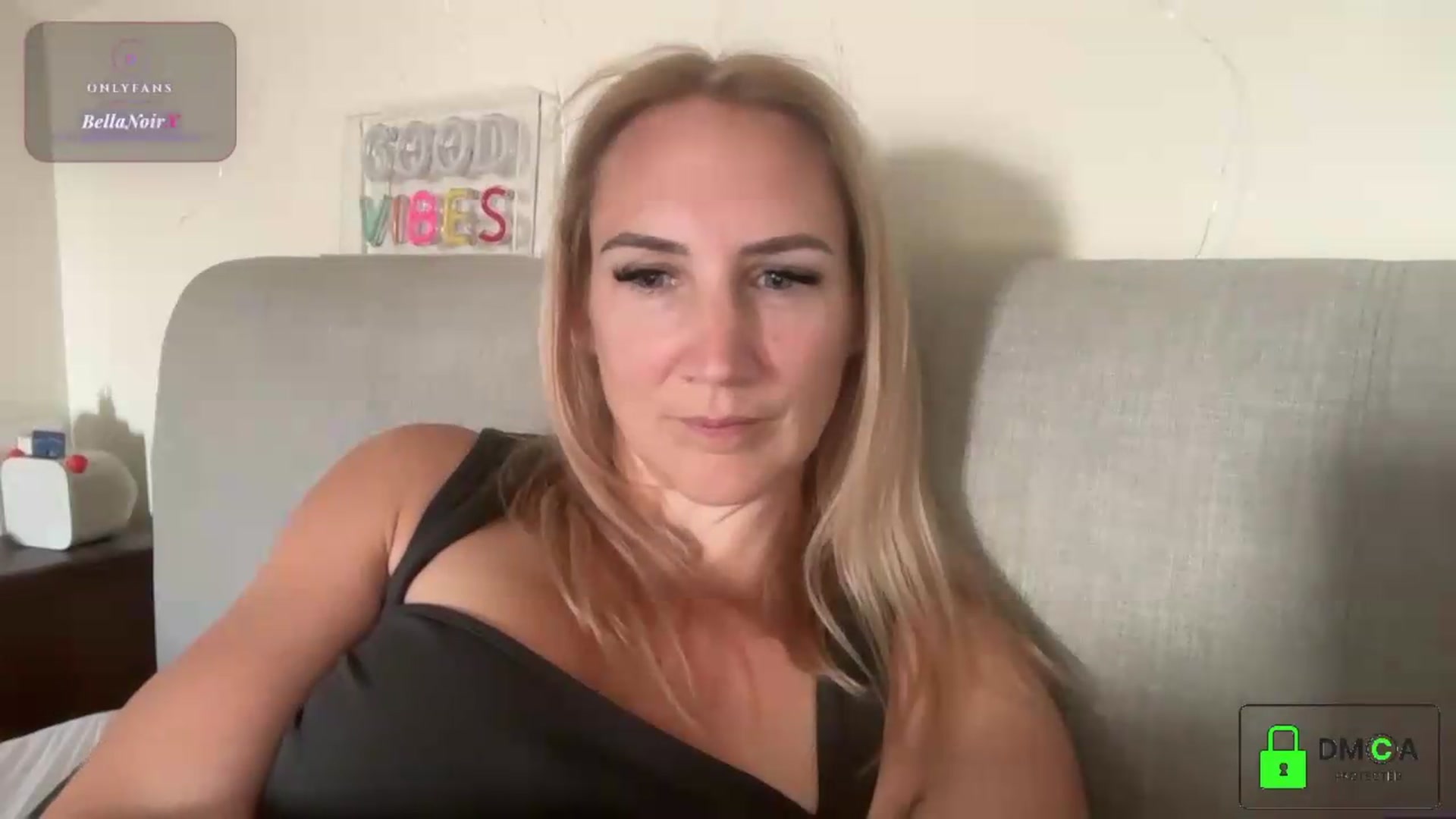 Gallery image thumbnail from Bellanoirxx's myfreecams stream on, 07/29/2026, 11:47 image 12 of 20