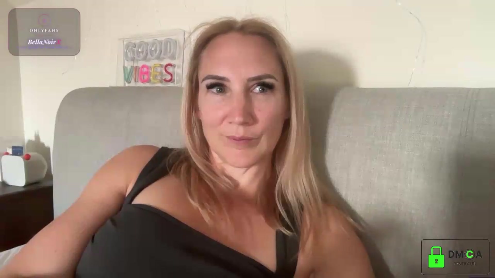Gallery image thumbnail from Bellanoirxx's myfreecams stream on, 07/29/2026, 11:47 image 10 of 20