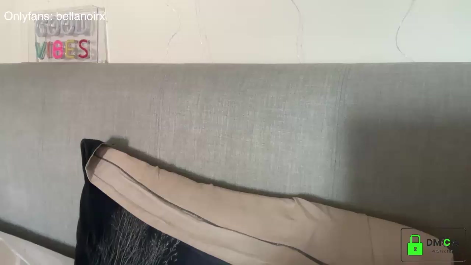 Gallery image thumbnail from Bellanoirxx's myfreecams stream on, 07/31/2026, 13:23 image 14 of 20