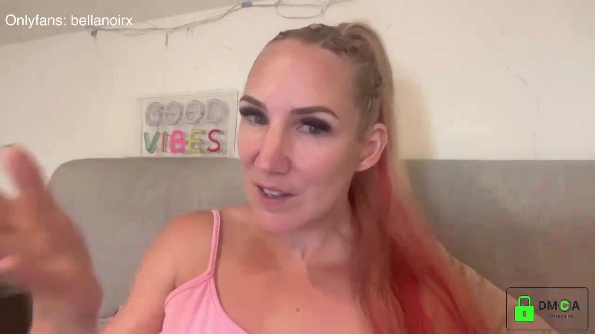 Gallery image thumbnail from Bellanoirxx's myfreecams stream on, 08/04/2026, 10:16 image 6 of 20