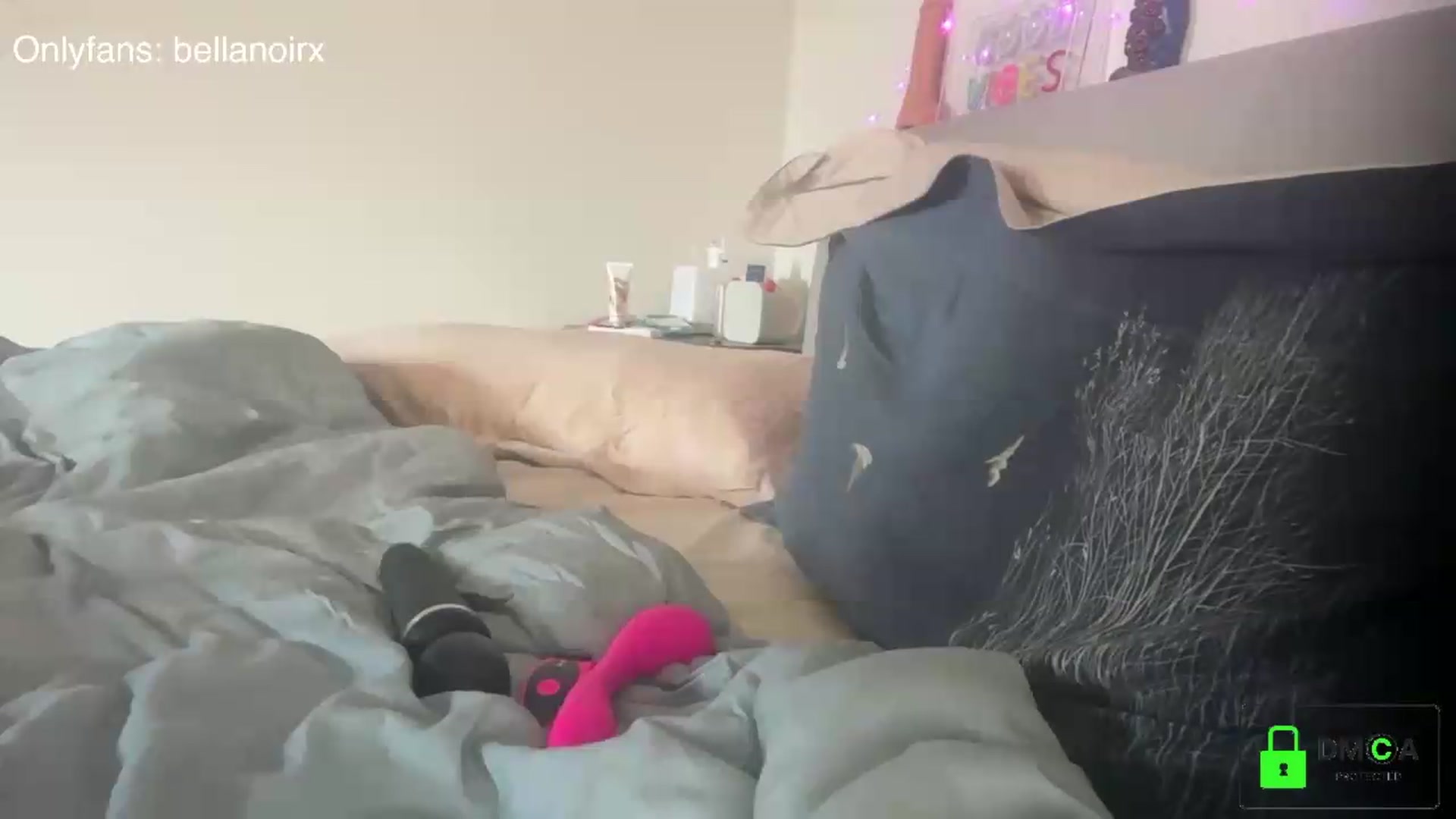 Gallery image thumbnail from Bellanoirxx's myfreecams stream on, 08/20/2026, 12:22 image 5 of 20