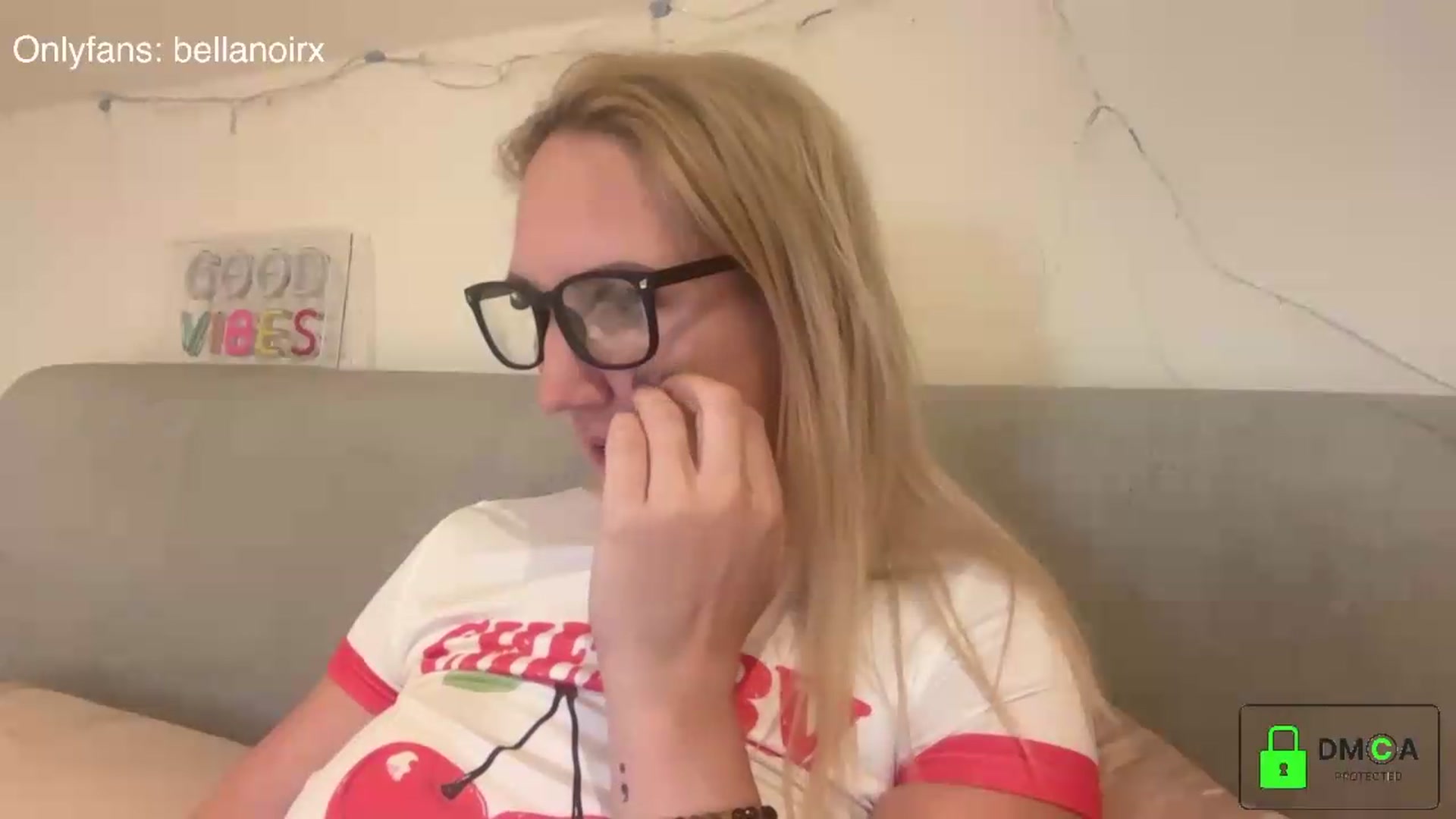Gallery image thumbnail from Bellanoirxx's myfreecams stream on, 08/26/2026, 18:06 image 13 of 20