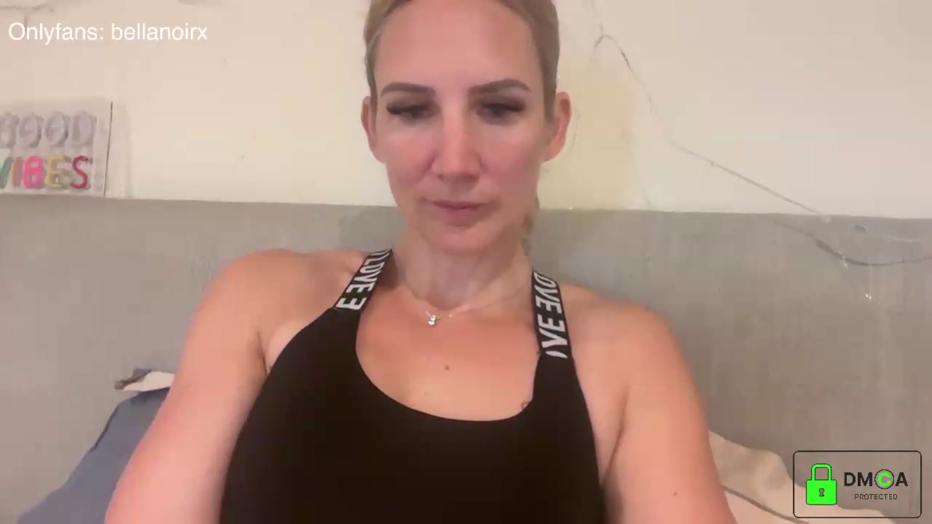 Gallery image thumbnail from Bellanoirxx's myfreecams stream on, 08/27/2026, 11:03 image 8 of 20