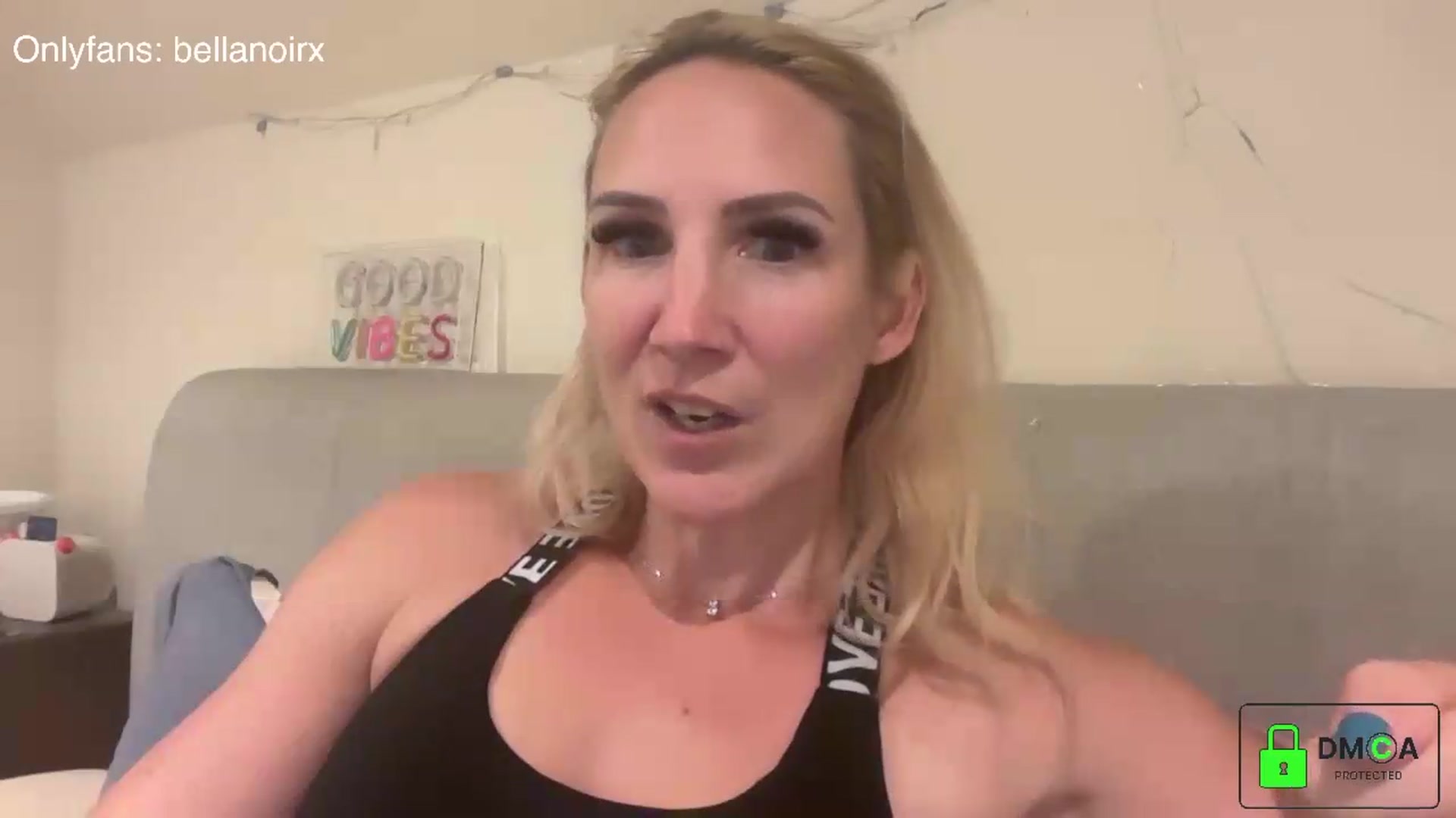 Gallery image thumbnail from Bellanoirxx's myfreecams stream on, 08/27/2026, 21:41 image 13 of 20