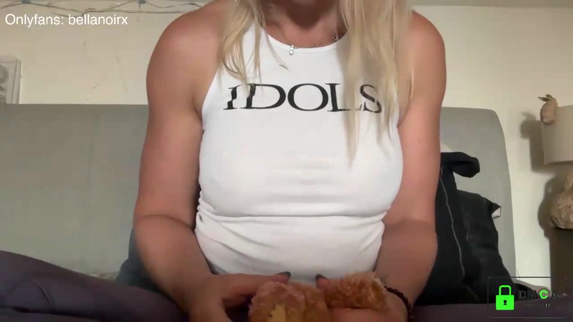 Gallery image thumbnail from Bellanoirxx's myfreecams stream on, 08/30/2026, 10:08 image 15 of 20