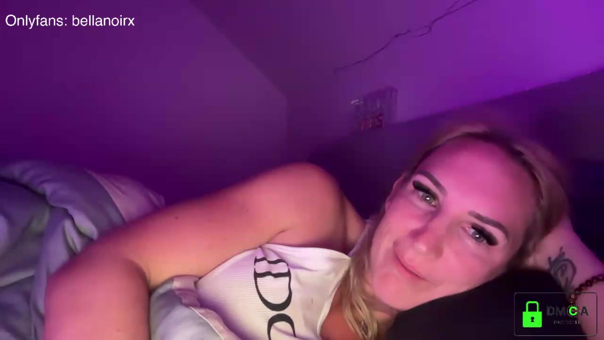 Gallery image thumbnail from Bellanoirxx's myfreecams stream on, 08/31/2026, 24:51 image 9 of 20