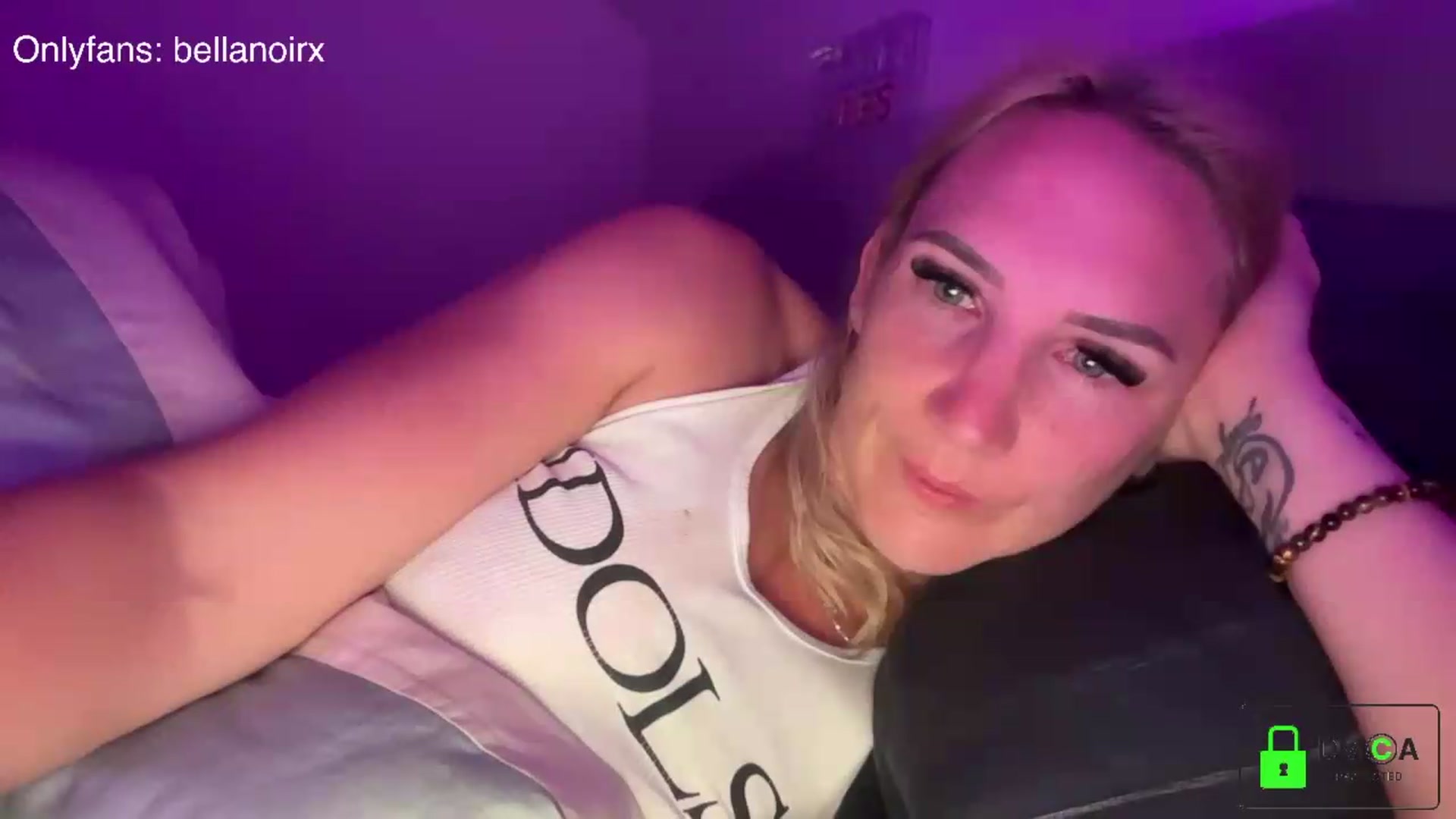 Gallery image thumbnail from Bellanoirxx's myfreecams stream on, 08/31/2026, 24:51 image 20 of 20
