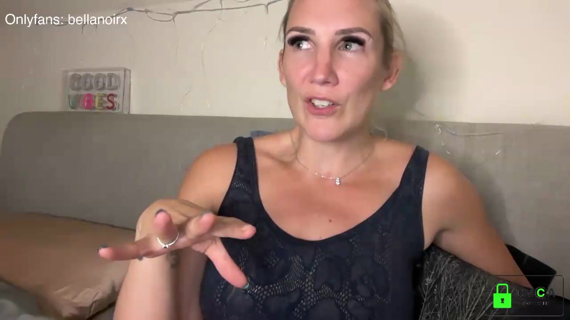 Gallery image thumbnail from Bellanoirxx's myfreecams stream on, 09/01/2026, 22:04 image 4 of 20