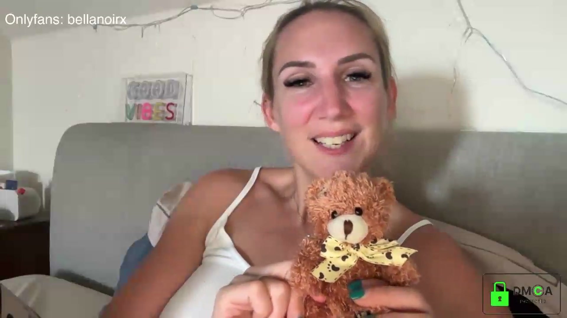 Gallery image thumbnail from Bellanoirxx's myfreecams stream on, 09/02/2026, 10:05 image 3 of 20
