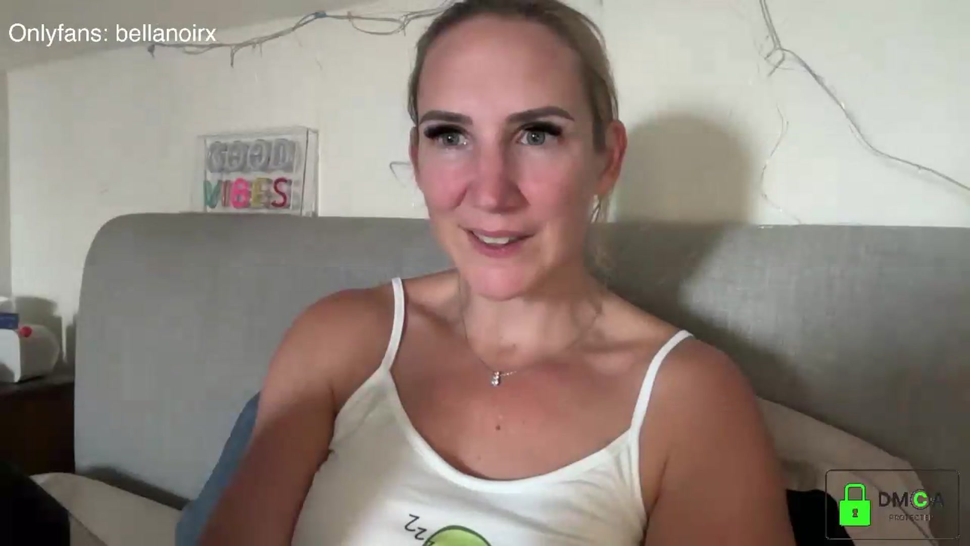 Gallery image thumbnail from Bellanoirxx's myfreecams stream on, 09/02/2026, 10:05 image 8 of 20