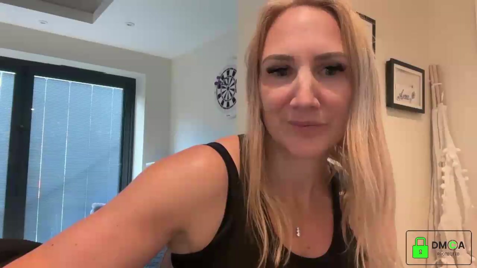 Gallery image thumbnail from Bellanoirxx's myfreecams stream on, 09/07/2026, 10:32 image 8 of 20