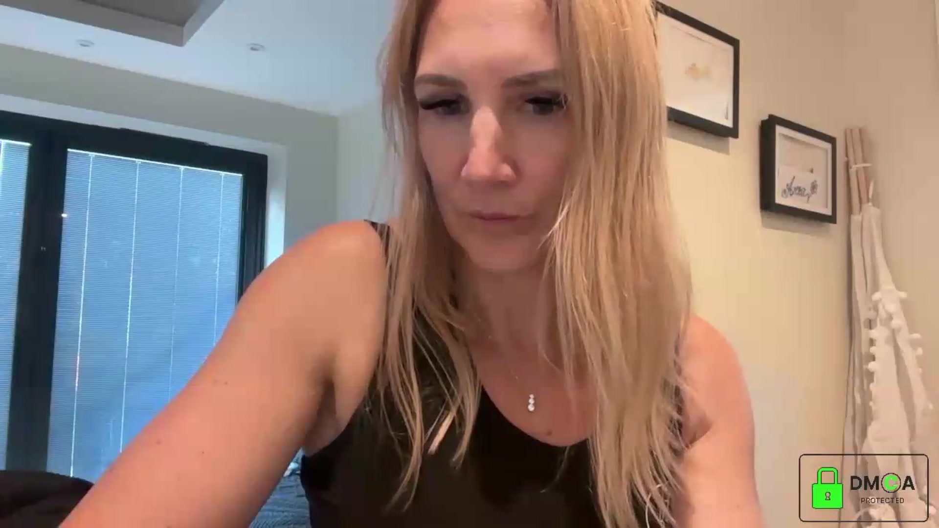 Gallery image thumbnail from Bellanoirxx's myfreecams stream on, 09/07/2026, 10:32 image 7 of 20