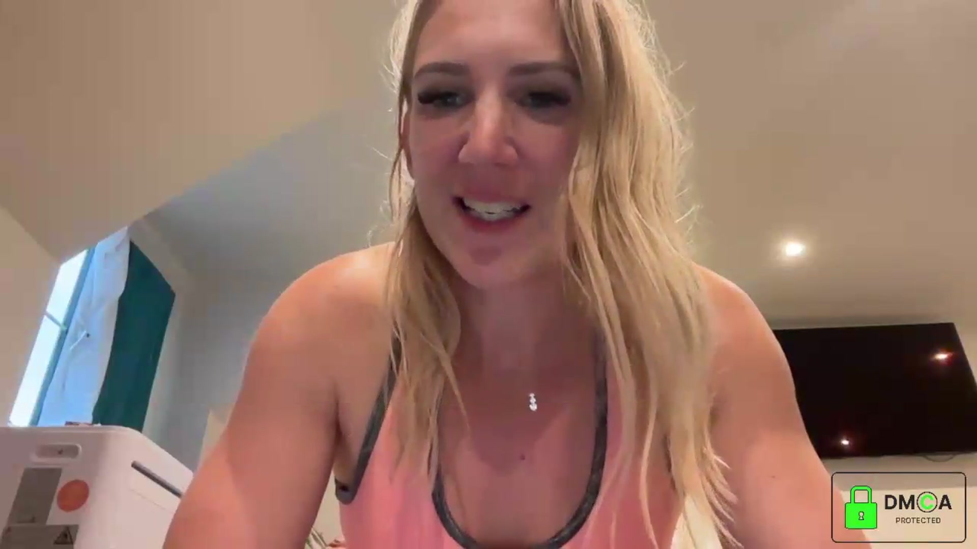 Gallery image thumbnail from Bellanoirxx's myfreecams stream on, 09/10/2026, 18:11 image 12 of 20