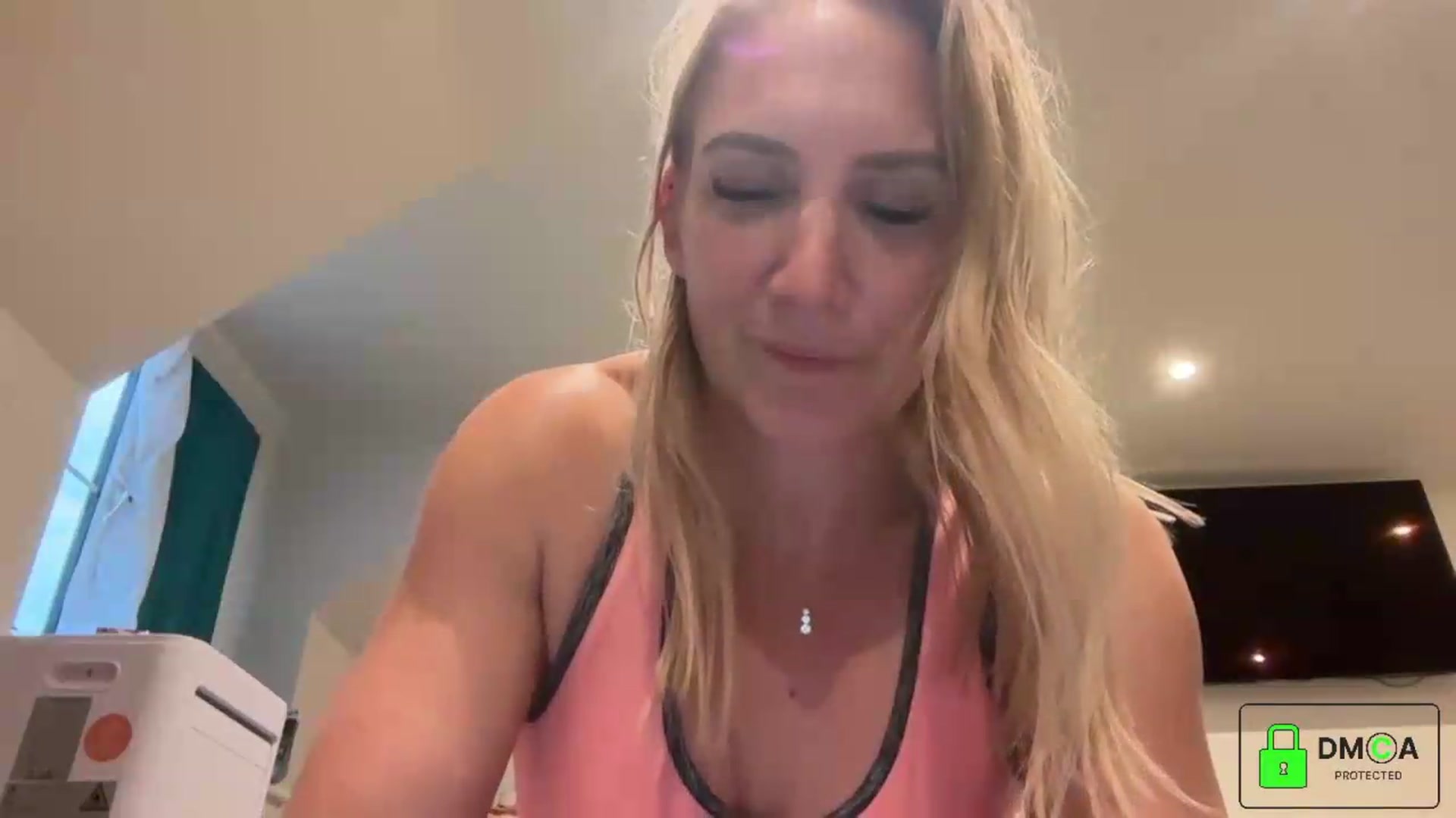 Gallery image thumbnail from Bellanoirxx's myfreecams stream on, 09/10/2026, 18:11 image 14 of 20